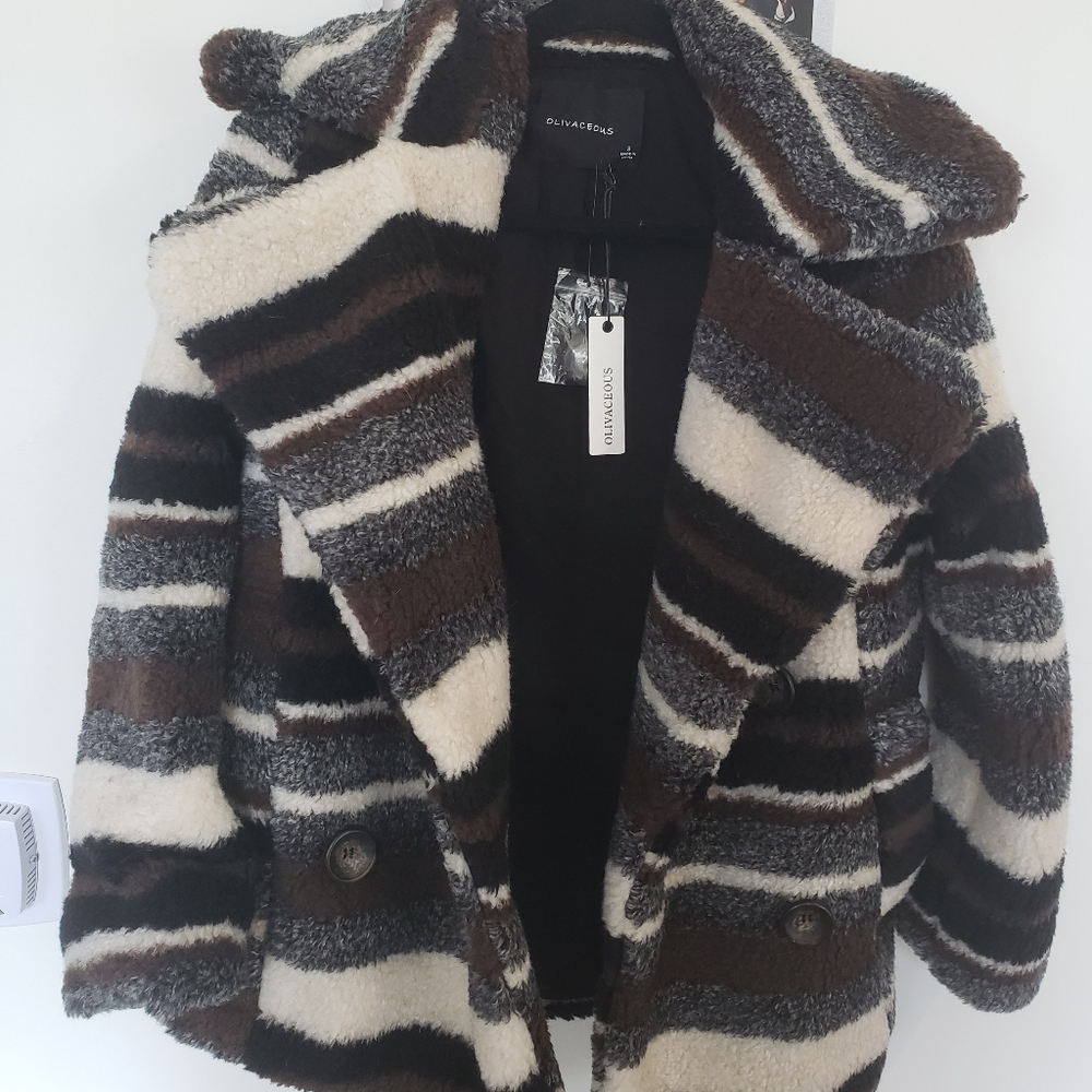 NWT Olivaceous striped teddy coat (very thick!)